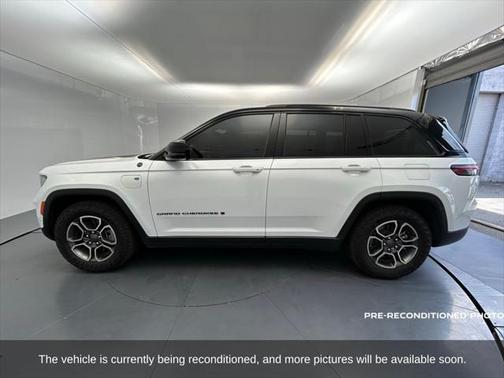 2023 Jeep Grand Cherokee 4xe Trailhawk