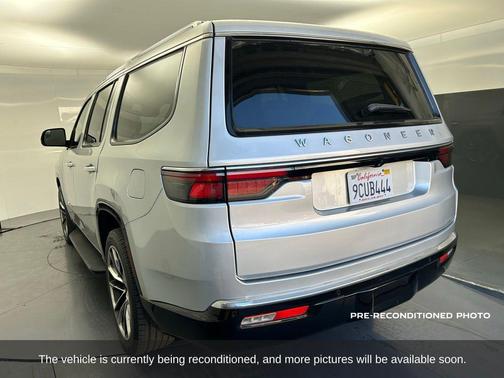 2022 Jeep Wagoneer Series II 4x2
