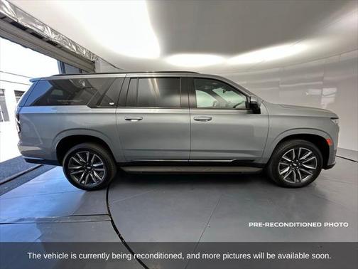 2024 Cadillac Escalade ESV Sport