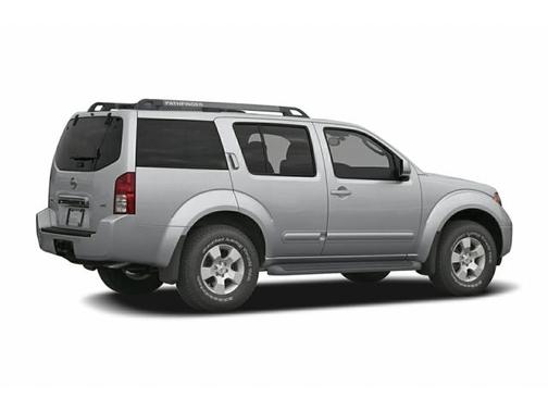 2005 Nissan Pathfinder LE