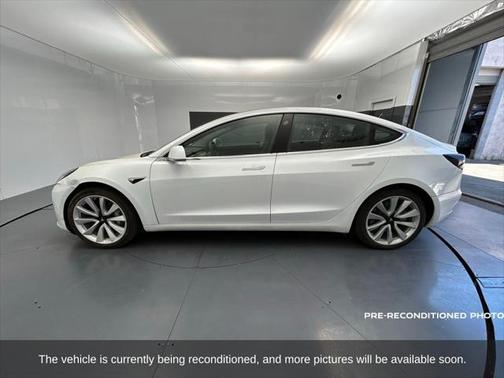 2020 Tesla Model 3 Standard Range