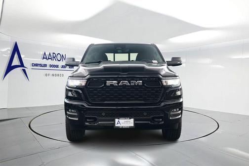 Diamond Black Crystal Pearlcoat 2026 RAM 1500 Big Horn/Lone Star