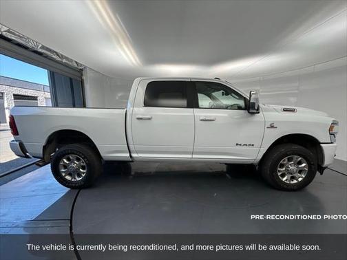 2024 RAM 2500 Laramie Crew Cab 4x4 6'4' Box