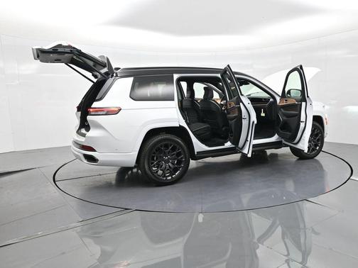 2025 Jeep Grand Cherokee L Summit Reserve