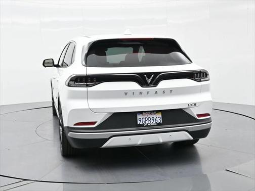 2023 VinFast VF 8 Plus