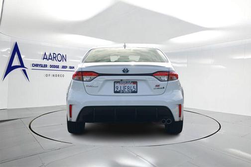 Ice 2024 Toyota Corolla Hybrid SE