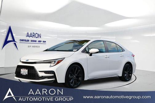 Ice 2024 Toyota Corolla Hybrid SE