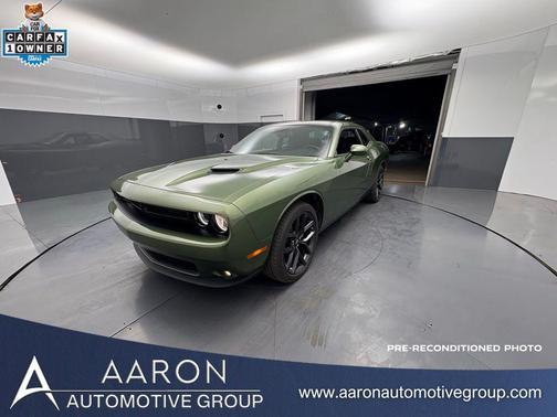 2022 Dodge Challenger SXT