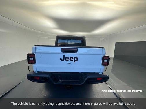 2024 Jeep Gladiator Sport S