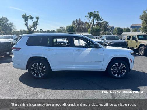 Bright White Clearcoat 2023 Jeep Grand Cherokee L Overland