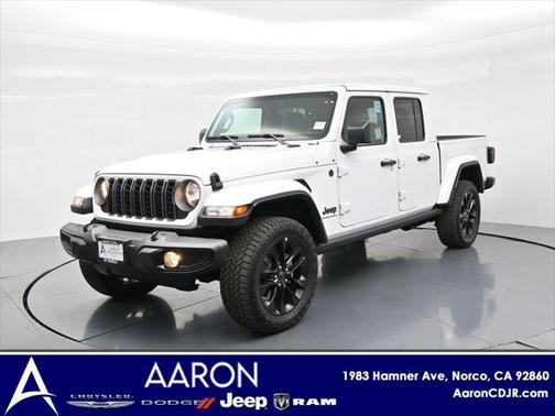 2025 Jeep Gladiator Nighthawk