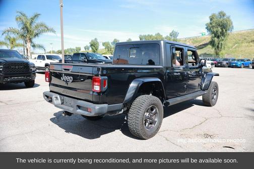 2021 Jeep Gladiator Sport
