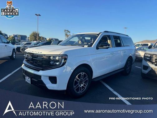 Oxford White 2025 Ford Expedition Max Active 4x2