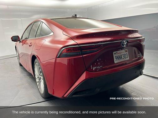 2021 Toyota Mirai Base