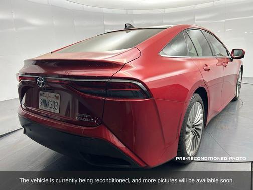 2021 Toyota Mirai Base