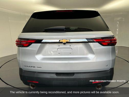 2022 Chevrolet Traverse LT Cloth