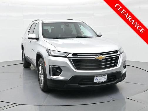 2022 Chevrolet Traverse LT Cloth