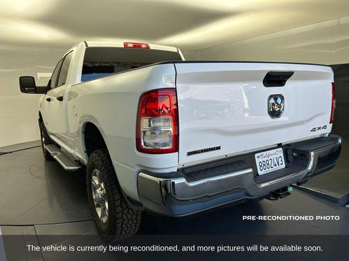 2024 RAM 2500 Big Horn Crew Cab 4x4 6'4' Box