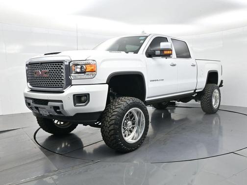 2017 GMC Sierra 2500 Denali