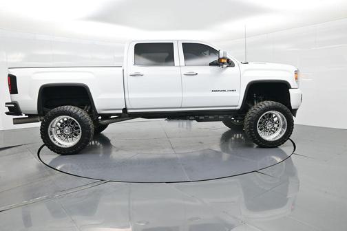 2017 GMC Sierra 2500 Denali