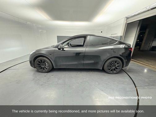 2023 Tesla Model Y Long Range Dual Motor All-Wheel Drive