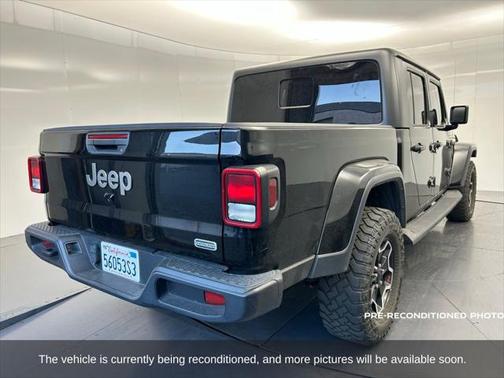 2022 Jeep Gladiator Overland