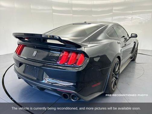 2018 Ford Shelby GT350 Base