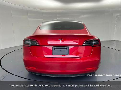 2022 Tesla Model 3 Standard Range