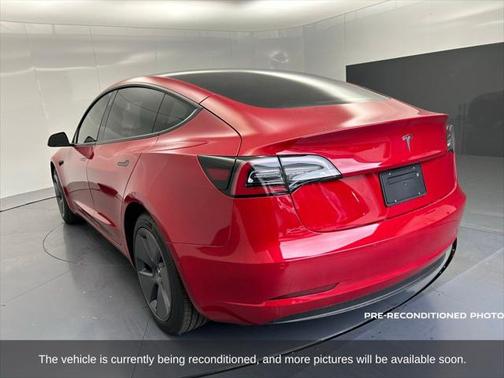 2022 Tesla Model 3 Standard Range