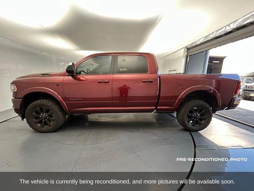 2022 RAM 2500 Laramie Crew Cab 4x4 6'4' Box