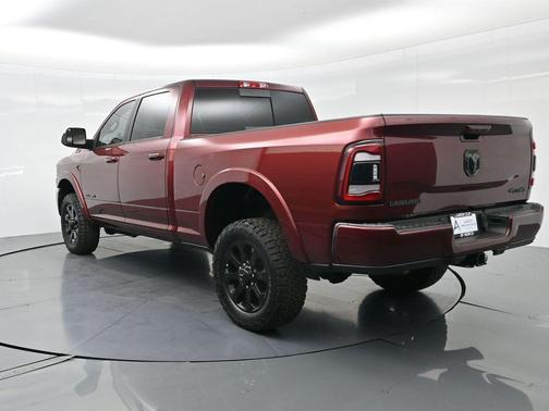 2022 RAM 2500 Laramie Crew Cab 4x4 6'4' Box
