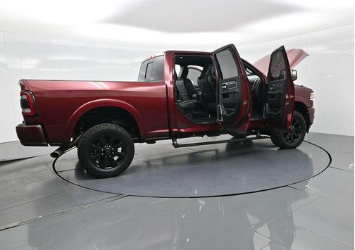 2022 RAM 2500 Laramie Crew Cab 4x4 6'4' Box