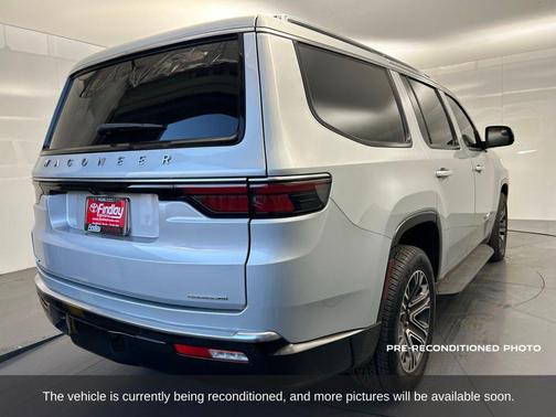 2022 Jeep Wagoneer Series III 4x4