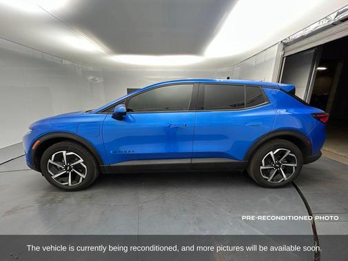 2025 Chevrolet Equinox EV LT