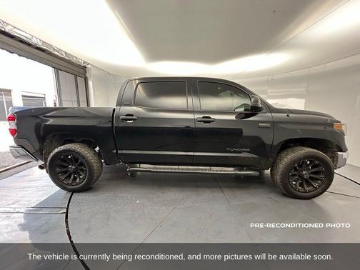 2018 Toyota Tundra SR5