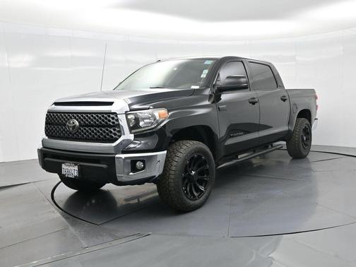 2018 Toyota Tundra SR5