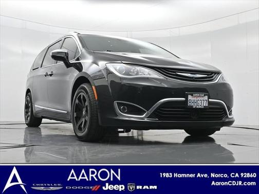 2018 Chrysler Pacifica Hybrid Limited