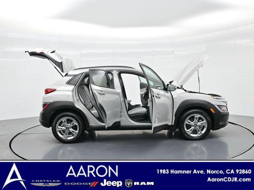 2023 Hyundai KONA SEL