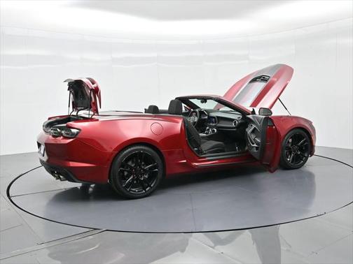 2023 Chevrolet Camaro RWD Convertible LT1