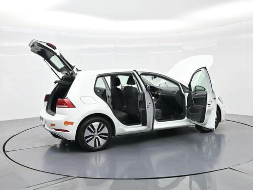 2019 Volkswagen e-Golf SE