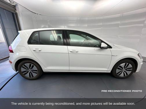 2019 Volkswagen e-Golf SE