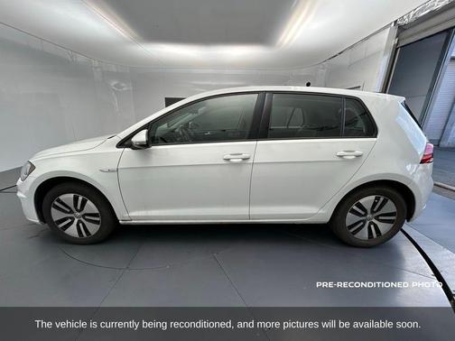 2019 Volkswagen e-Golf SE