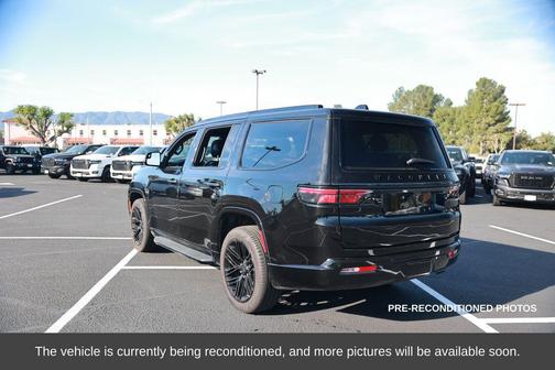 2024 Jeep Wagoneer Series II Carbide 4x2