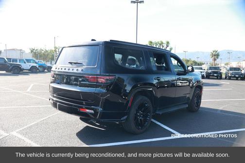 2024 Jeep Wagoneer Series II Carbide 4x2