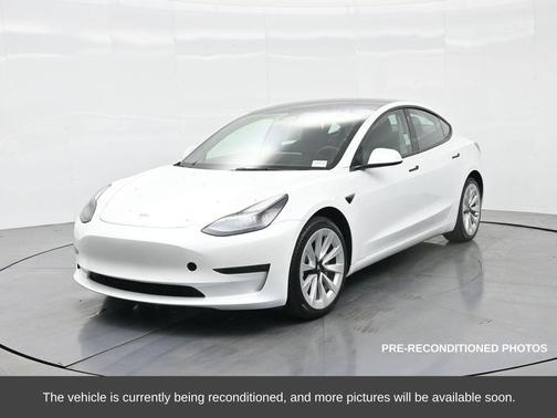 2022 Tesla Model 3 Long Range
