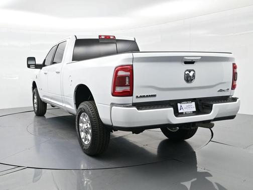 2024 RAM 2500 Laramie Crew Cab 4x4 6'4' Box