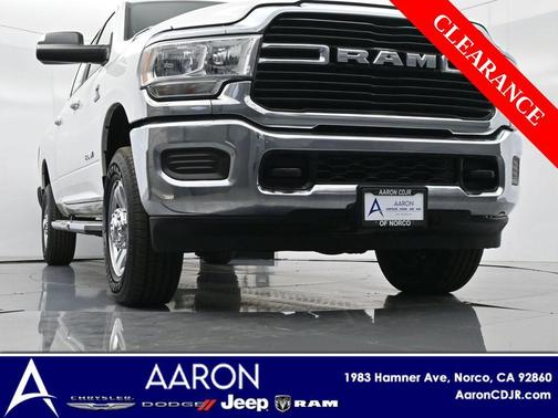 2021 RAM 3500 Big Horn Crew Cab 4x4 6'4' Box