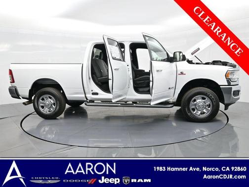 2021 RAM 3500 Big Horn Crew Cab 4x4 6'4' Box