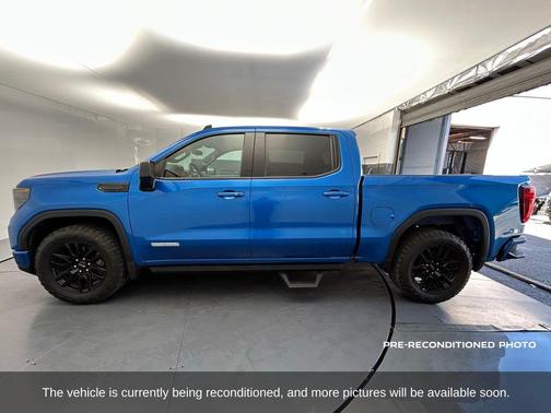 2022 GMC Sierra 1500 Elevation