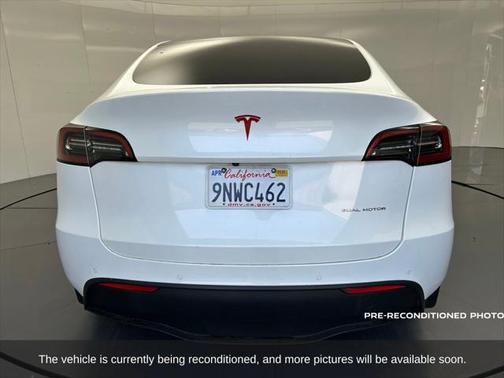 2021 Tesla Model Y Long Range Dual Motor All-Wheel Drive